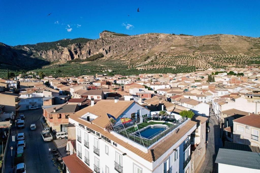 Hotel Sierra De Huesa Exteriör bild